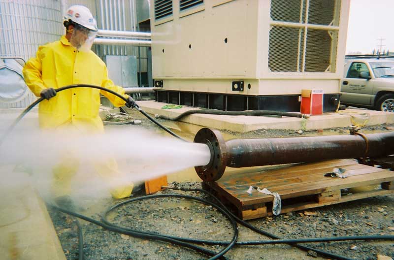 Limpeza de tubulações industriais